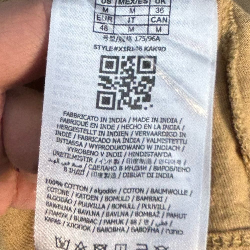 5â for $25đĽGuess Los Angeles TanâShort Sleeve T-Shirt Medium - Picture 5 of 6